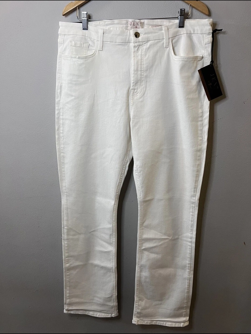 white slim bootcut jeans from Jen7 by 7 For All Mankind Size 4 NEW